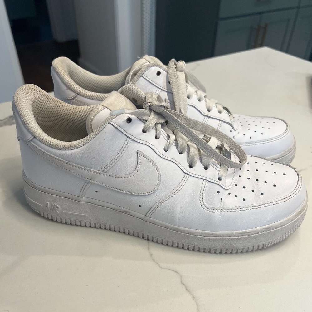 Nike Air Force 1 Size 9